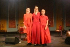 żeńskie trio folkowe SVAHY-013