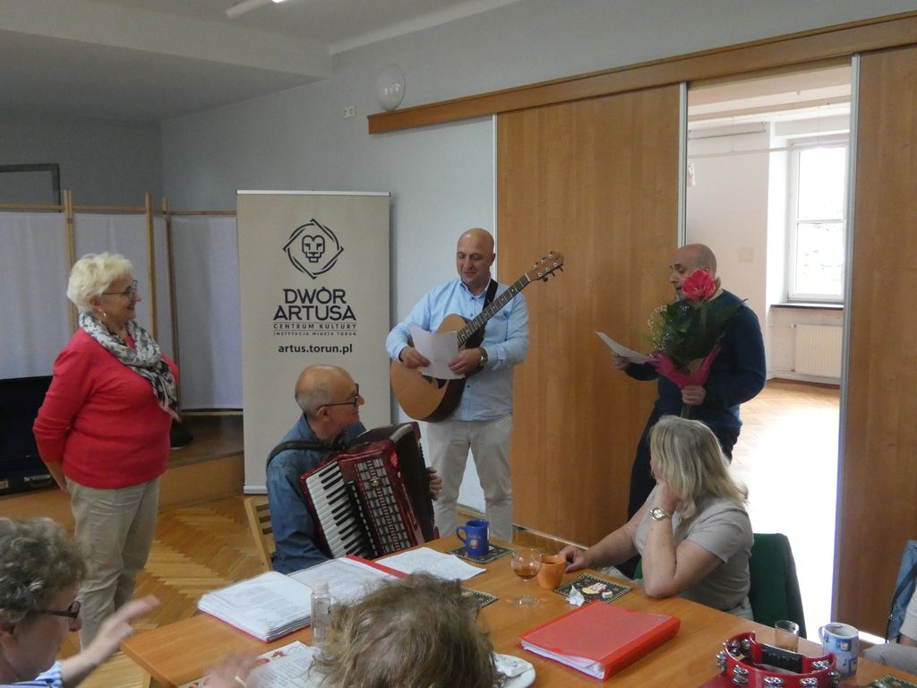 Obchody Dnia Matki w Klubie Seniora Podgórski Walczyk z Torunia-010