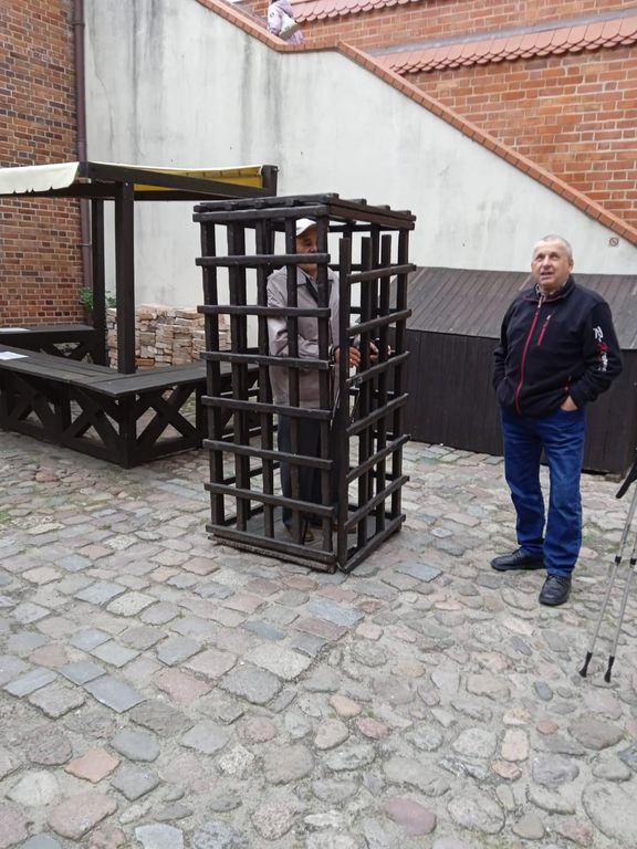 seniorzy w darlowku-010