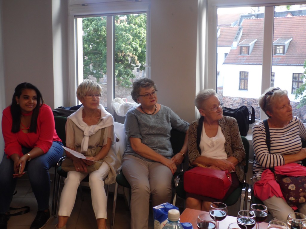 Wystawa-Fotograficzna-Seniorzy-Seniorom-024